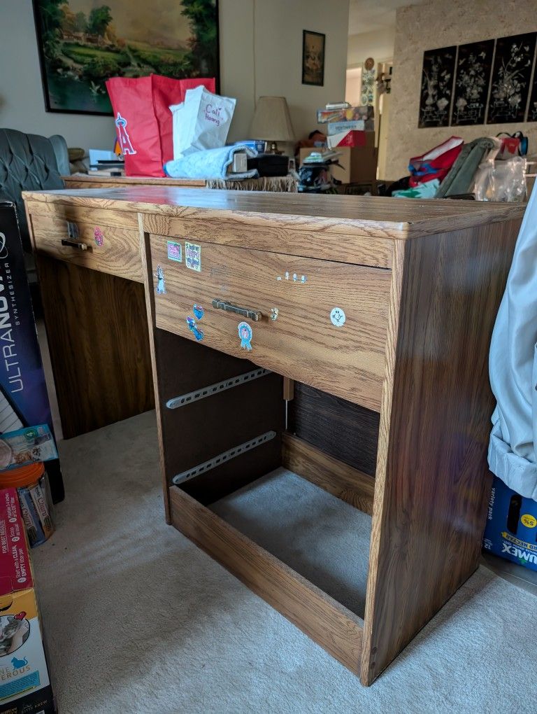 Free Desk!