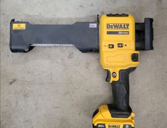 DeWalt 20V Max Cordless Caulk Gun