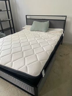 Bed 4 Sale includes (Railing + Mattress) and Storage compartments