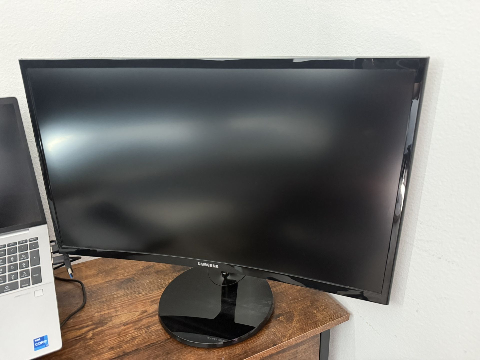 Samsung Curved Monitor 24 Inches