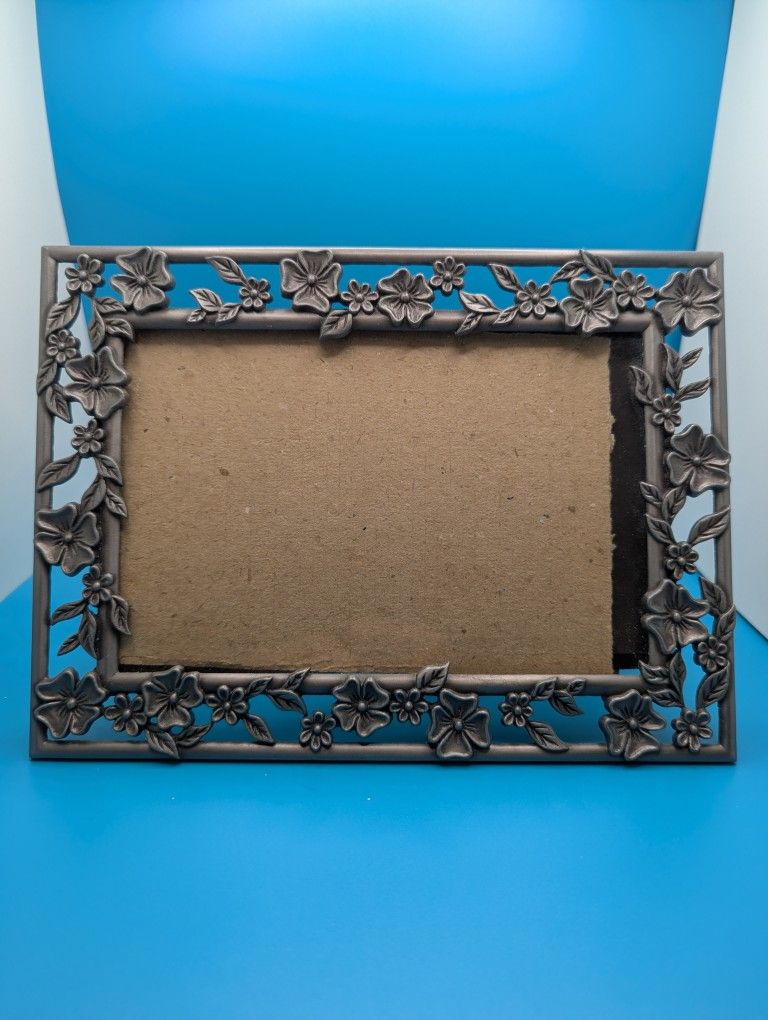 Metal Flower Frame