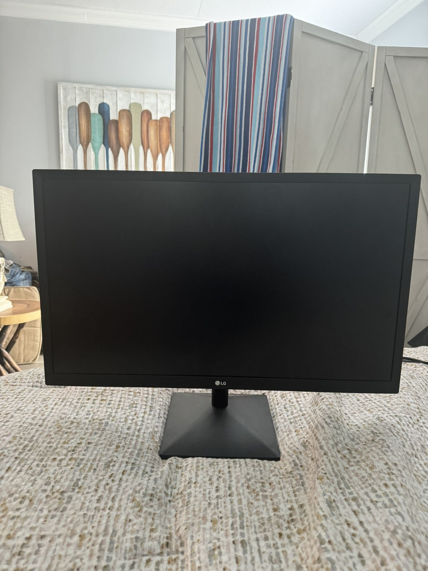 LG Computer Monitor (24 Inch)