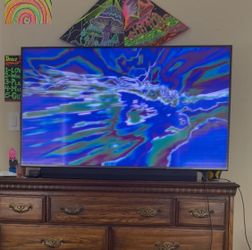 55” 4K LG TV (LG 55UQ7070ZUE) Television