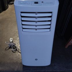 PORTABLE G.E. AIR CONDITIONER 