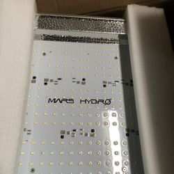 Mars Hydro grow light with fans