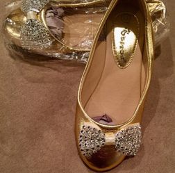 NWT Girl Size 11 Gold Bejeweled Flats / Dress Shoes