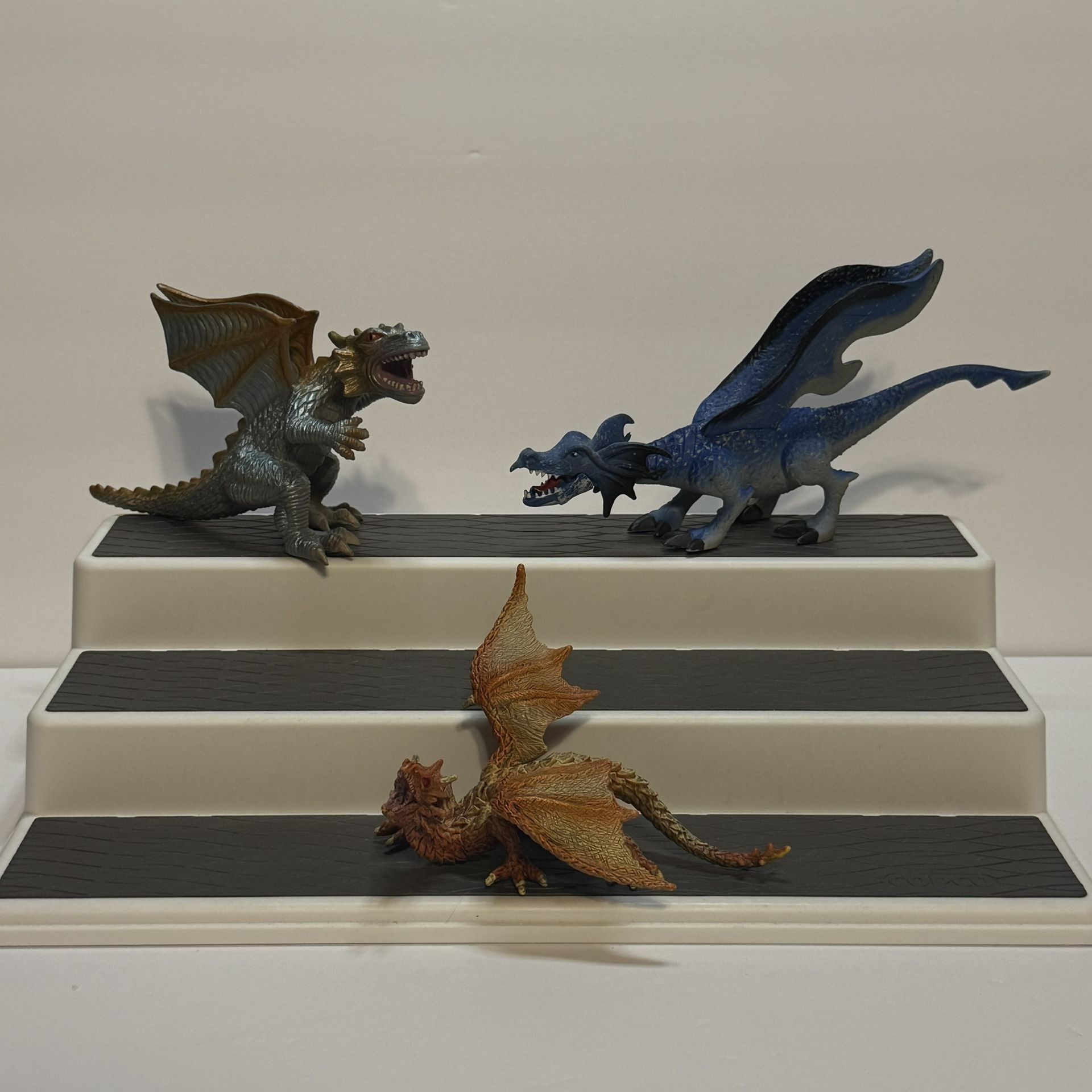 Lot of Dragon Action Figures 