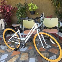 Woman's Road Bike 3-Speed 