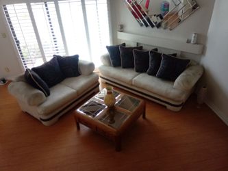 Sofa & loveseat coffee table