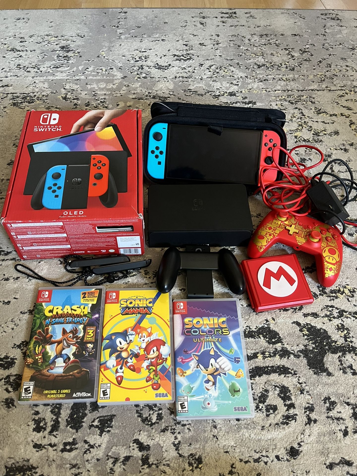Nintendo Switch Oled Bundle Crash bandicoot Sonic Games & Controller Included
