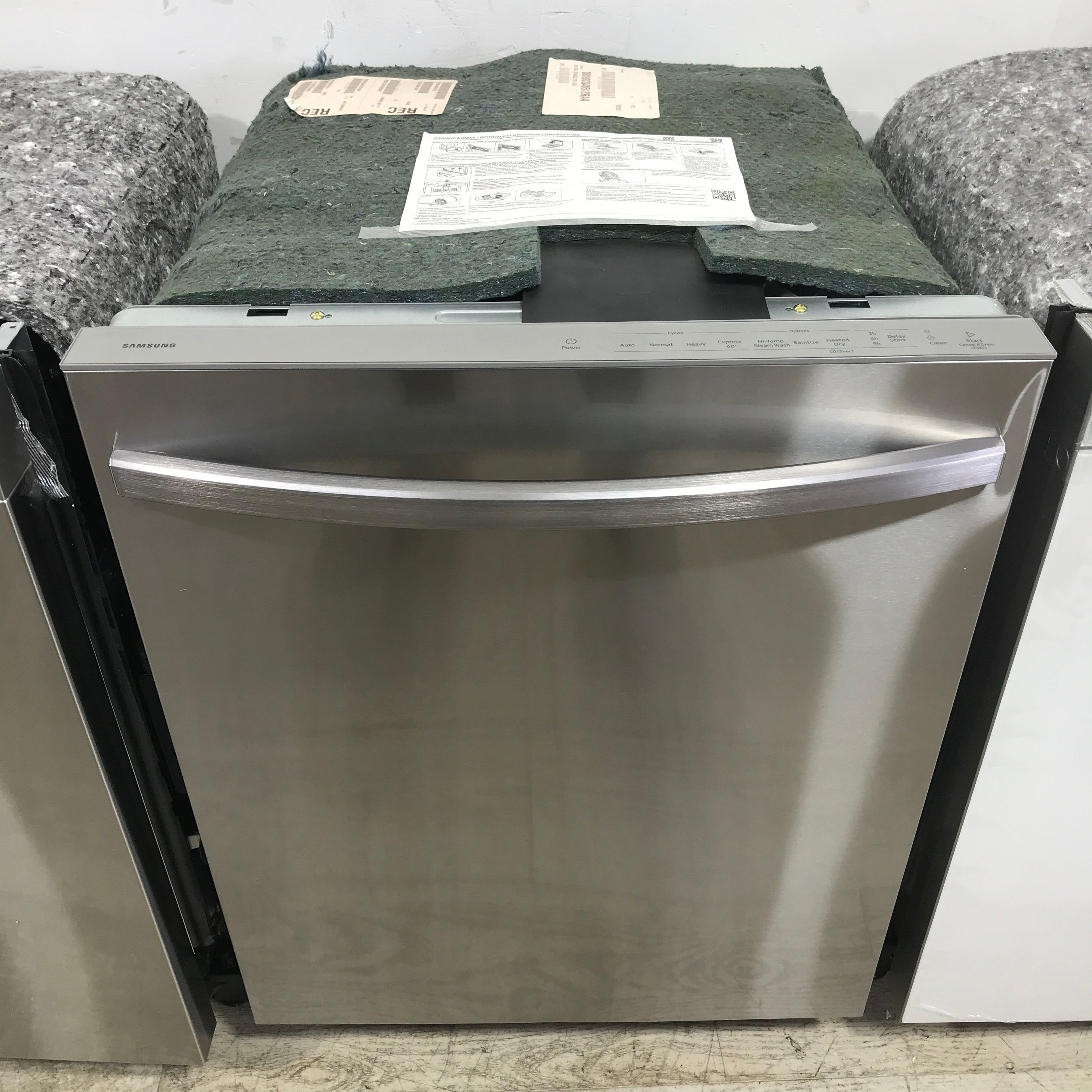 Samsung Fingerprint Resistant Dishwasher