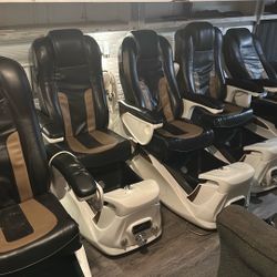 Massage Chair - Pedicure bath Tub