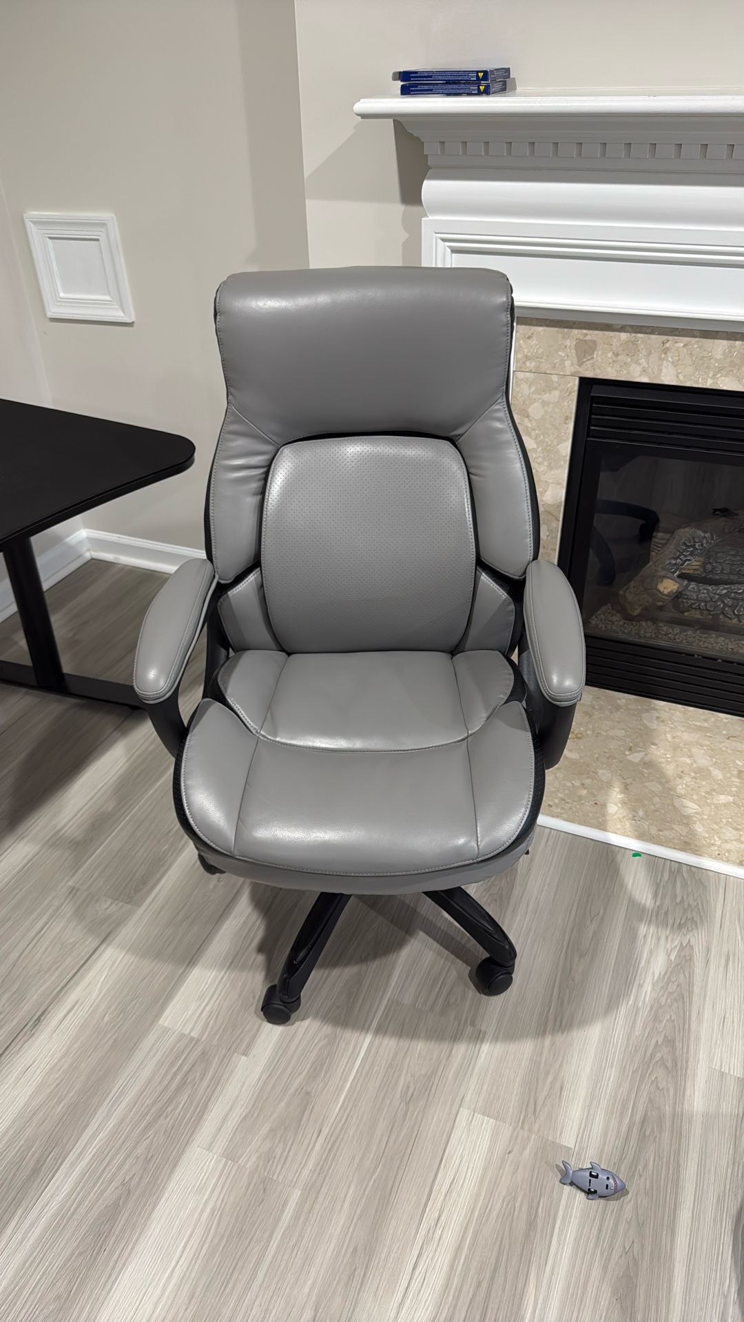 Shaquille O'Neal™ Amphion Ergonomic Bonded Leather High-Back Executive Office Chair, Gray