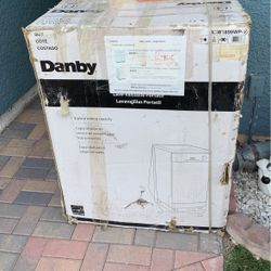 New Small Dishwasher /18x26x36”