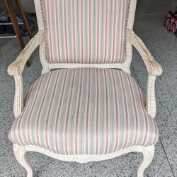 Accent Chair 