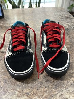 Vans Old School Skool Flame skate, shoe, sneakers in a black, white, and red tennis shoes size men 4 women 5.5