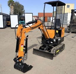 NEW mini excavator