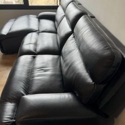 Leather Power Reclining Sectional 