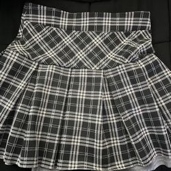 black and white plaid skirt