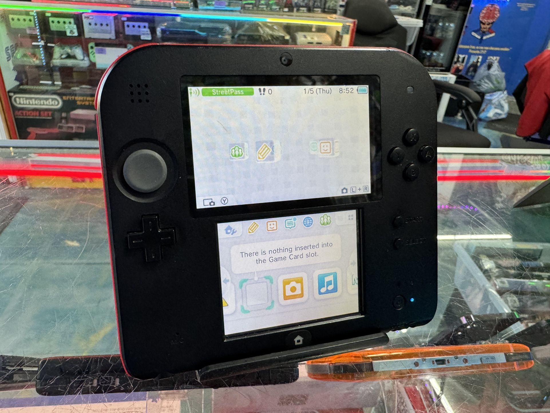 Nintendo 2DS Complete w/FREE Game Of Your Choice