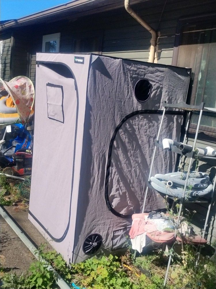 Grow Tent