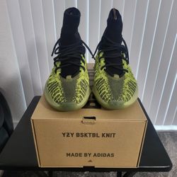 Yeezy Basketball Knit Electric Glow