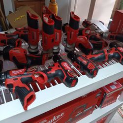 Milwaukee M12 Drills,hackzall And Work Lights 