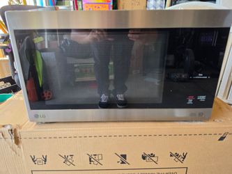 LG smart microwave 1250W