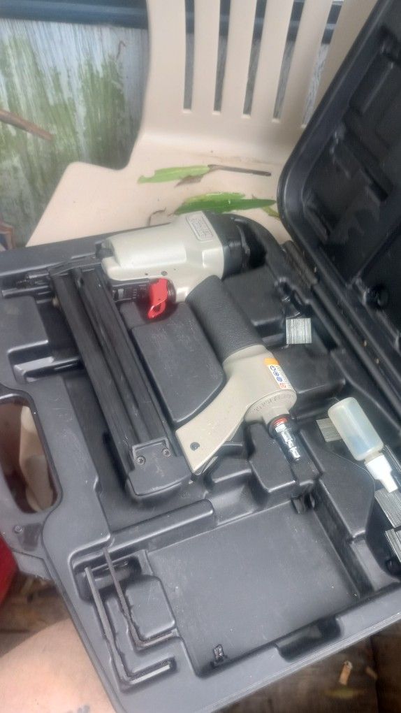 Finish Nail Gun