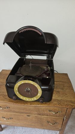 1951 Zenith H664 Cobra-Matic Tube Radio Phonograph Bakelite Record Player