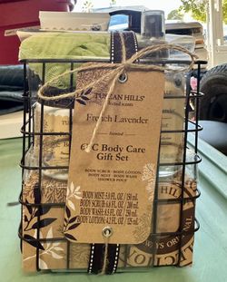Body care gift set brand new