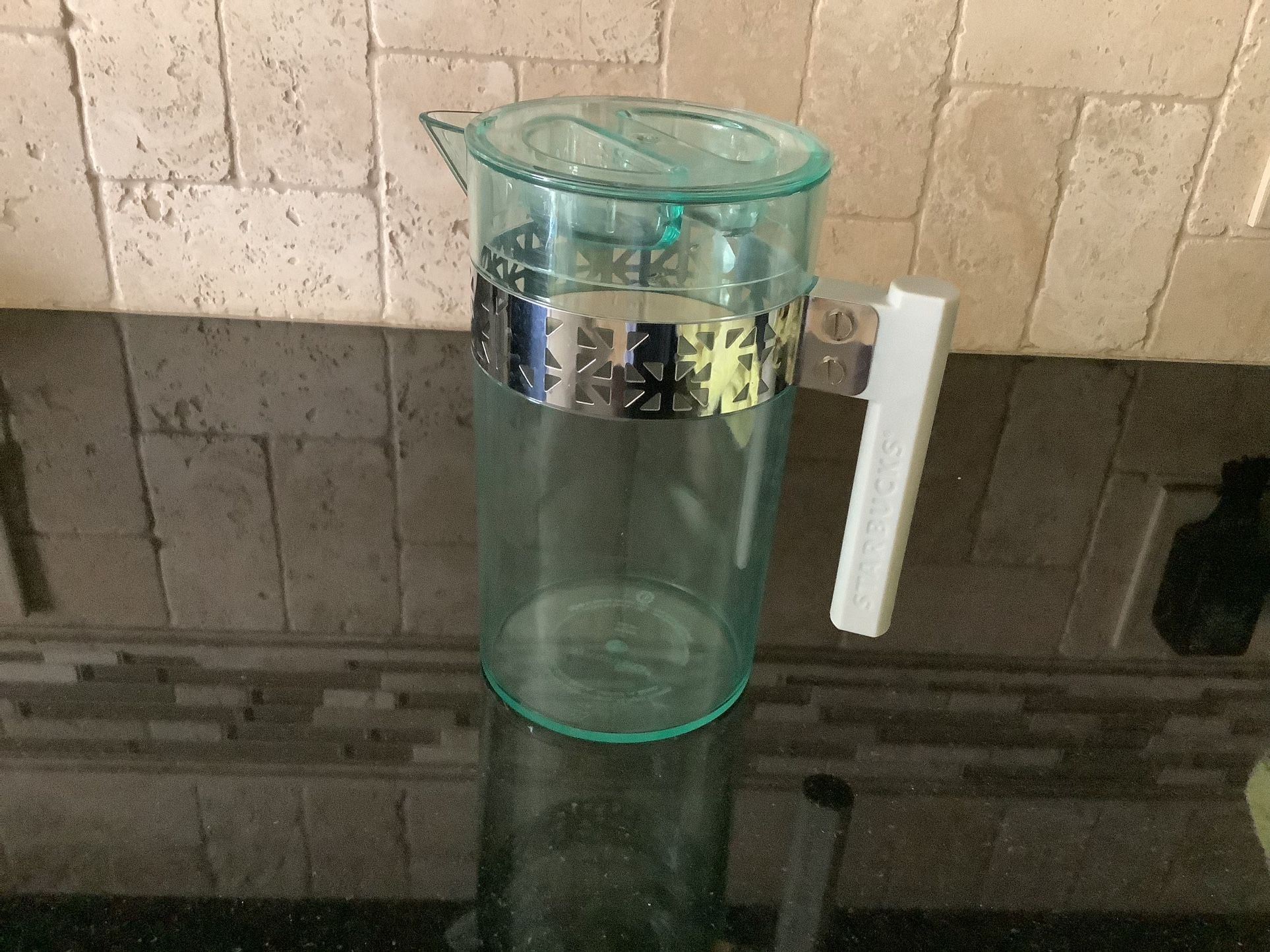 2013 Starbucks 32 oz Acrylic Tea Coffee Pitcher Clear Green Tint Very Clean