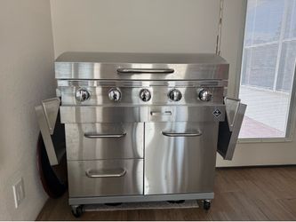 Member's Mark Pro Series 5-Burner Gas Griddle