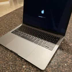 2017/18 Macbook Pro 13 inch 2.3 i5 8GB 128GB Space Grey