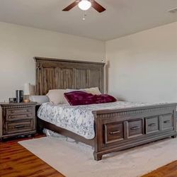 King Master Bedroom Set. Bedframe With 2 Storage Drawers, Nightstand 