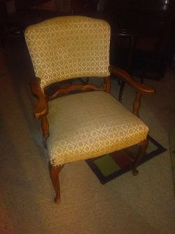 Antique arm chair