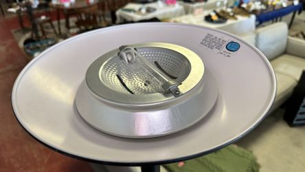 Floor Lamp w/Adjustable Brightness