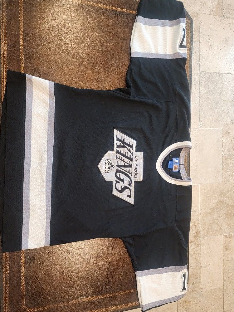LA Kings 1990s #17 Jarri Kurri "L"