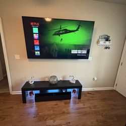 75 Smart Tv Lg 4 K And Stand Tv