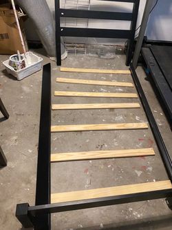Black Solid Wood Bed Headboard and Footboard