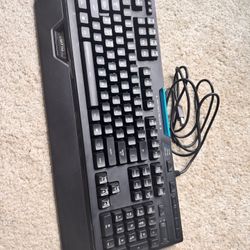 Logitech G910 RGB Mechanical Gaming Keyboard 