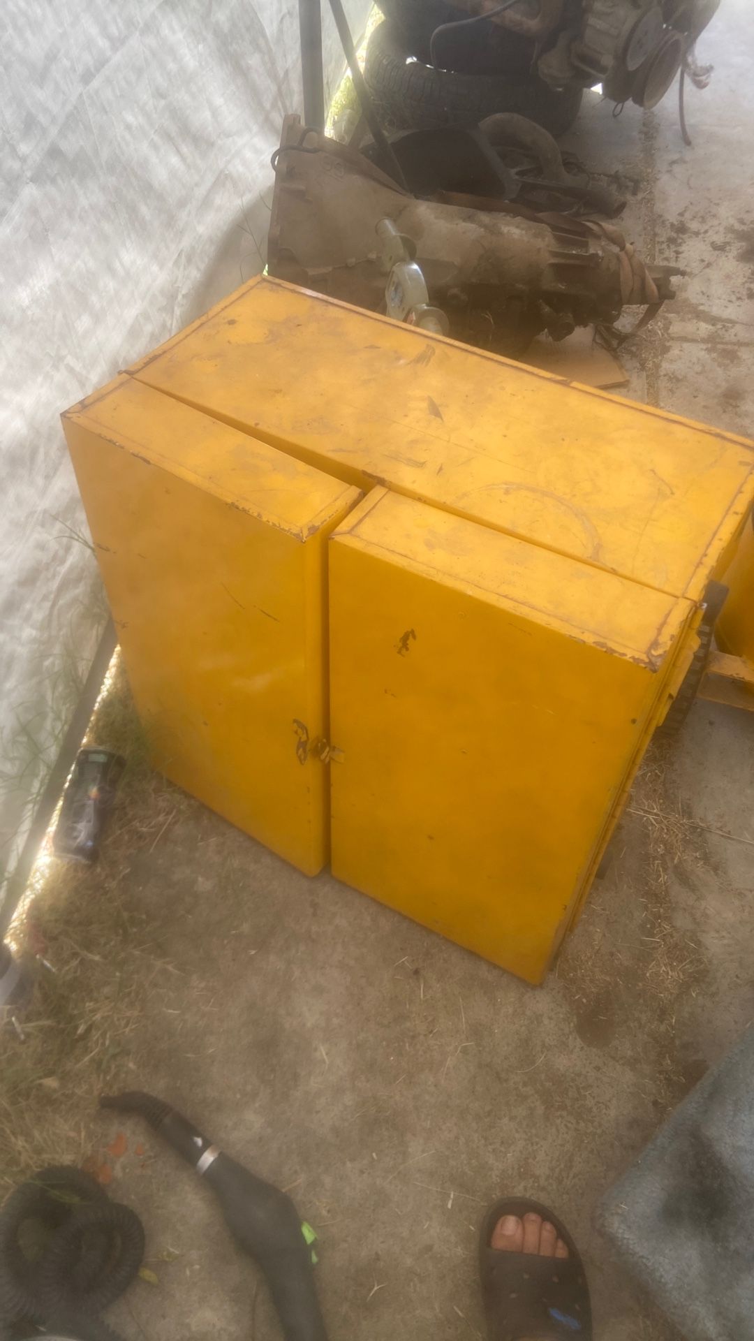 Metal Wall Cabinet