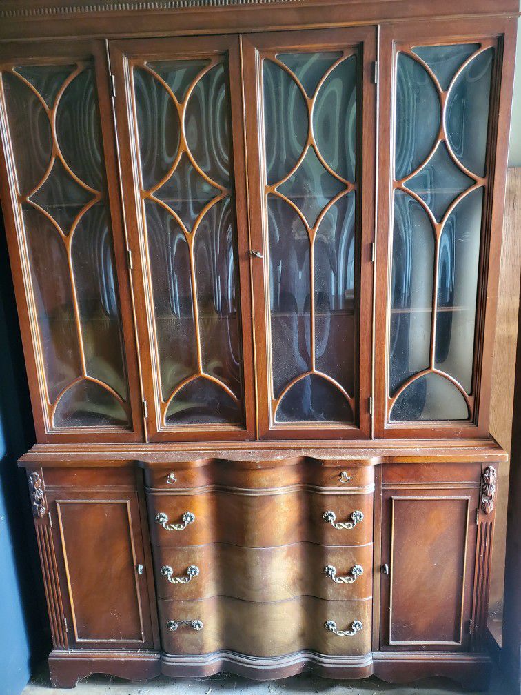 China Cabinet with Bubble Glass

