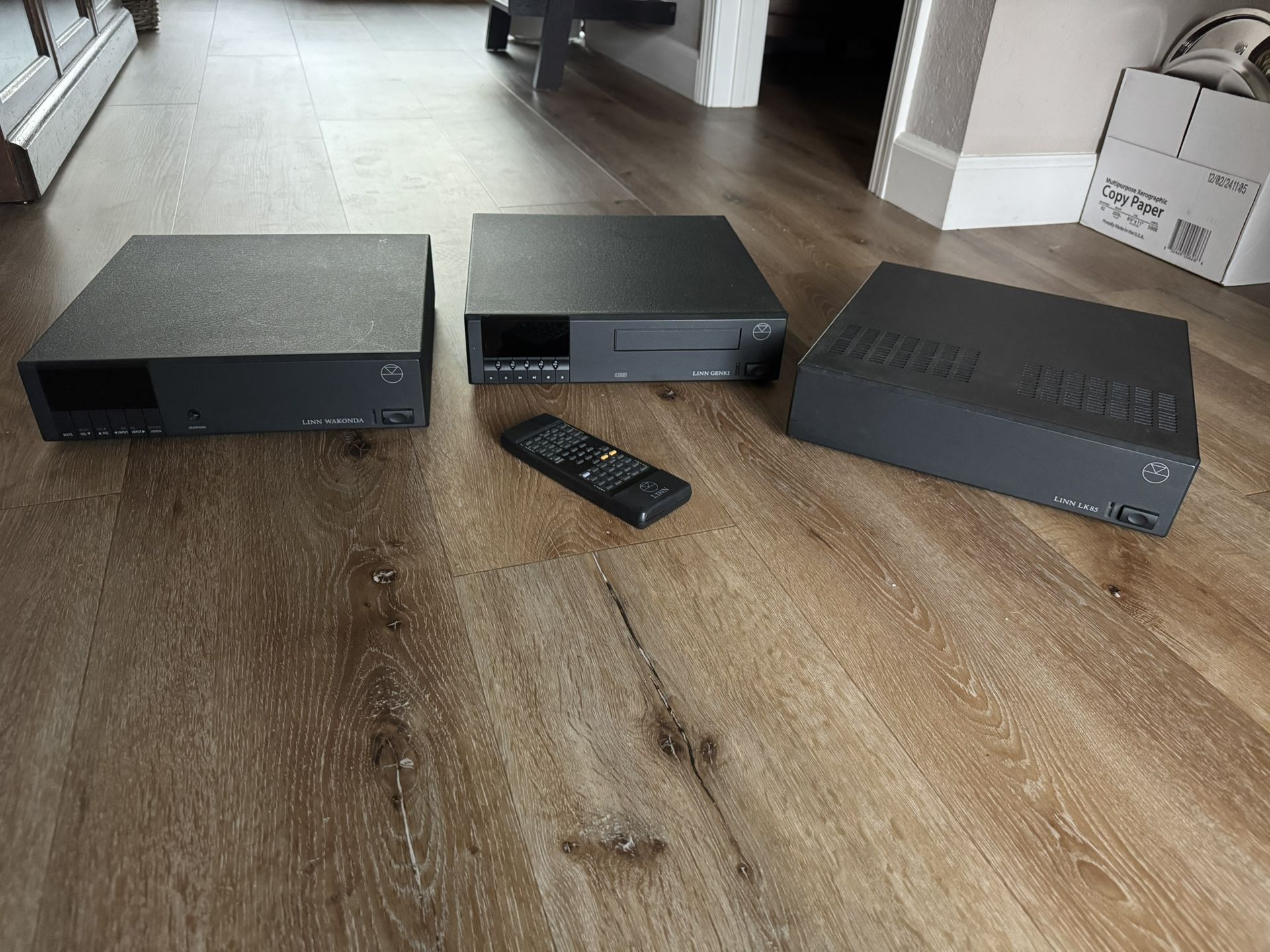 LINN GENK CD PLAYER, LK85 AMPLIFIER, WAKONDA-L PREAMP REVERB