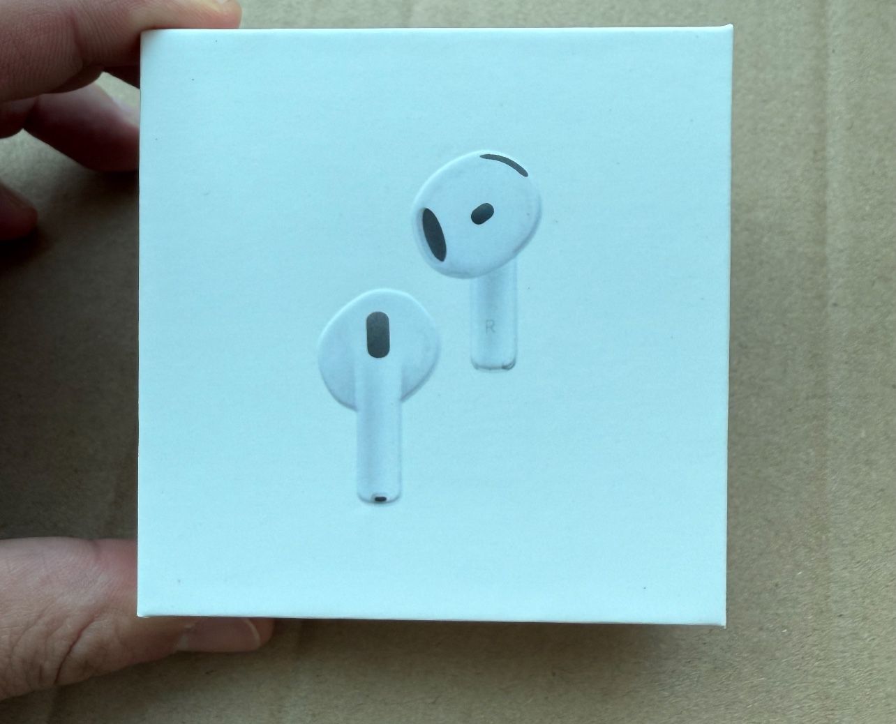 Apple AirPods 4th Generation Active Noise Cancellation Fast Shipping