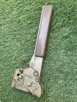 Stapler hammer