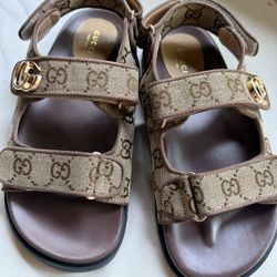 Slippers Gucci 
