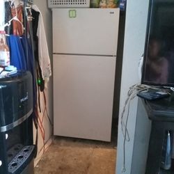 Refigerator