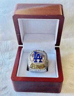 2024 LA Dodgers Betts 50 World Series Ring With Box, US SHIP
