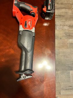 Milwaukee 2621 20 sawzall